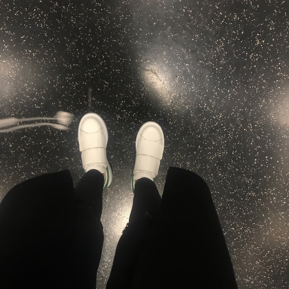 Alexander McQueen sneaker size 38